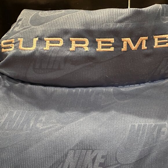 Supreme X Nike Puffer (Reversible) - Picture 4 of 4